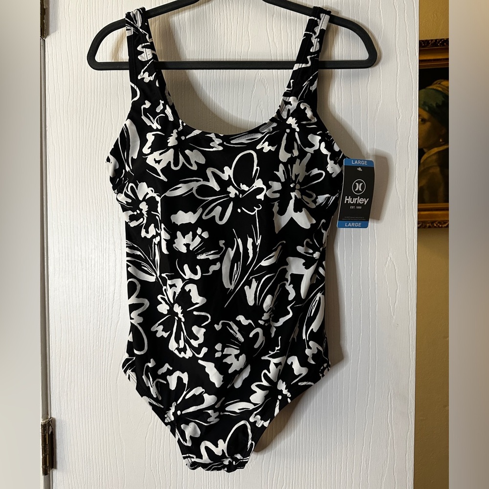 NWT Hurley one piece swimsuit- Ink Fresco black and white size large